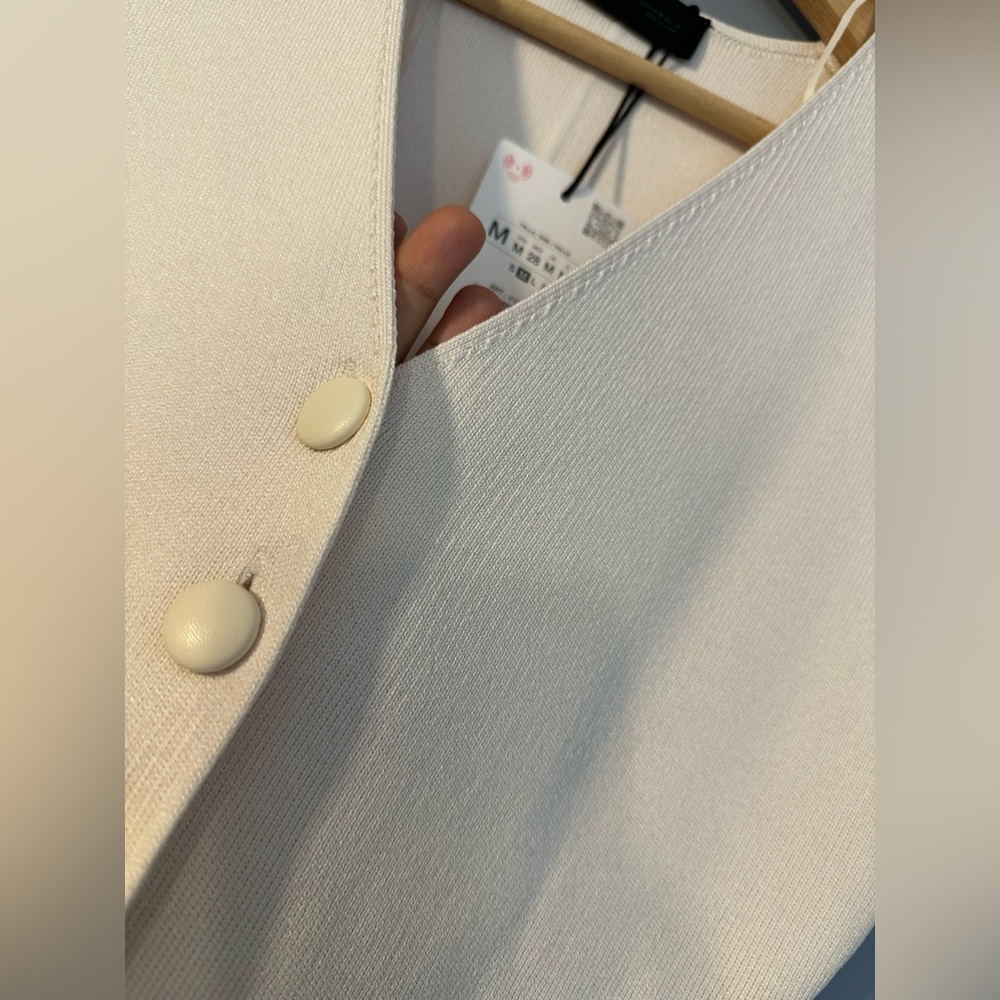 Zara Cream Knit Top - Picture 5 of 8